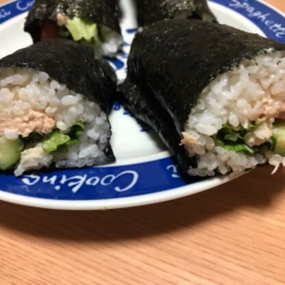 家族みんなで美味しく食べました！のりを巻くのが難しかった。レシピありがとうございました。